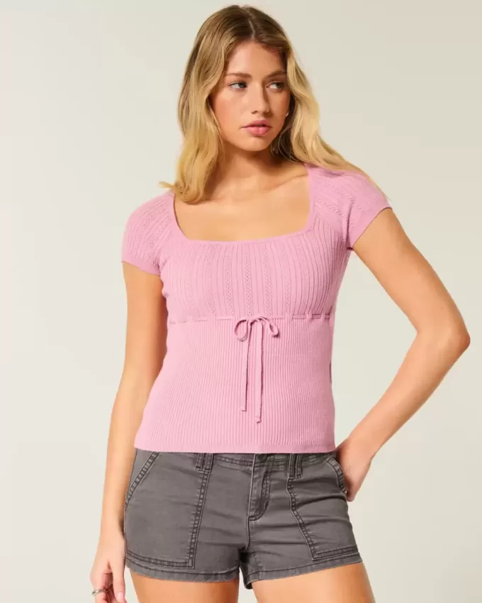 Kurzärmliger Pullover mit quadratischem Ausschnitt