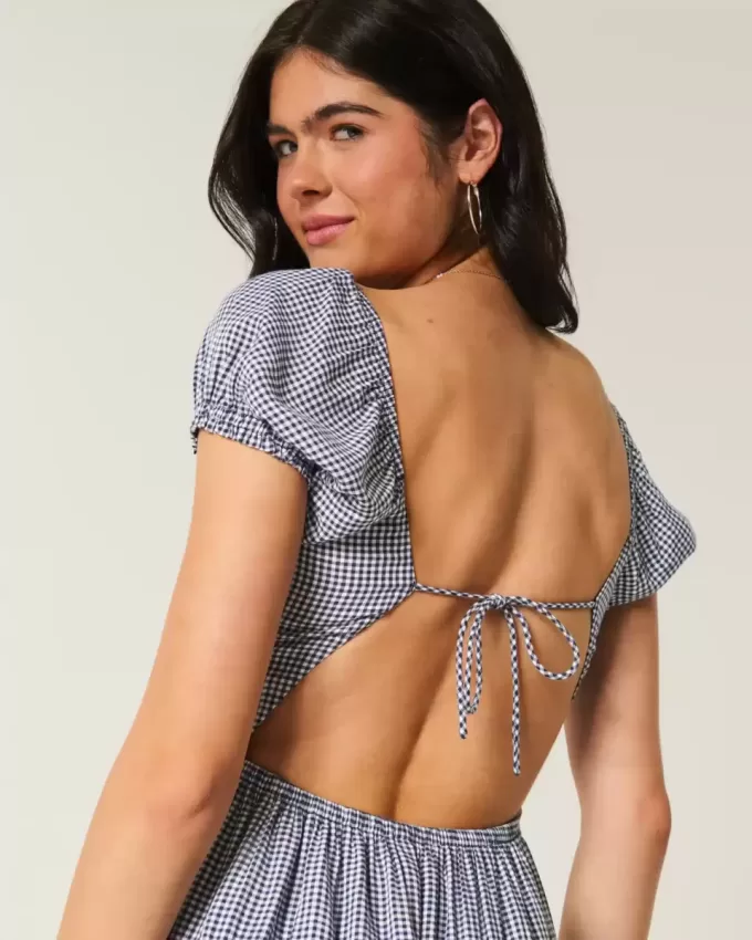 Kurzärmliges Maxikleid mit offenem Rücken