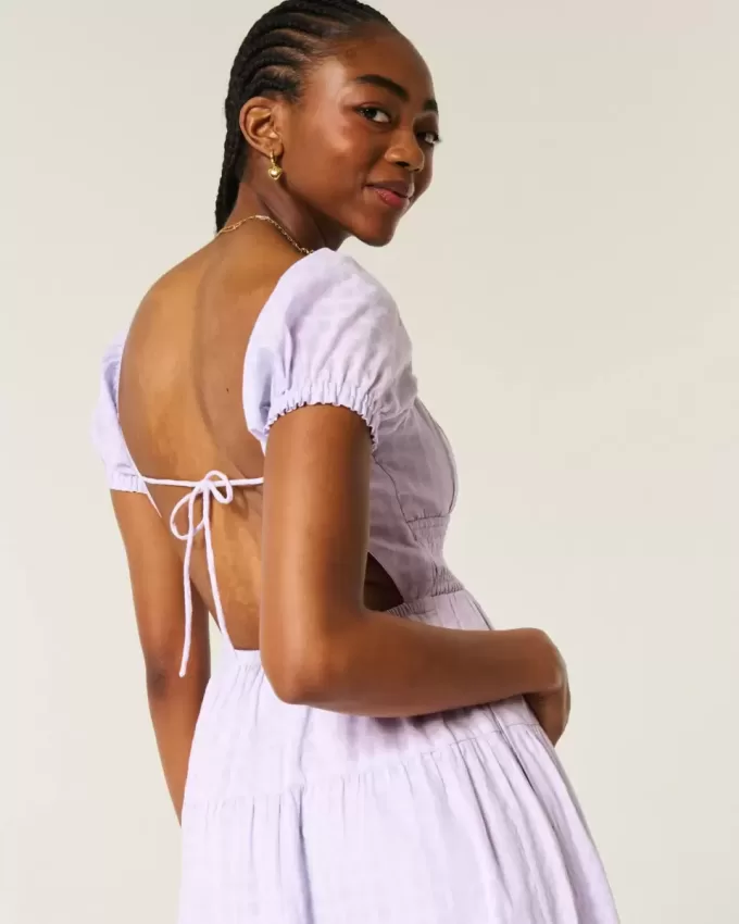 Kurzärmliges Maxikleid mit offenem Rücken