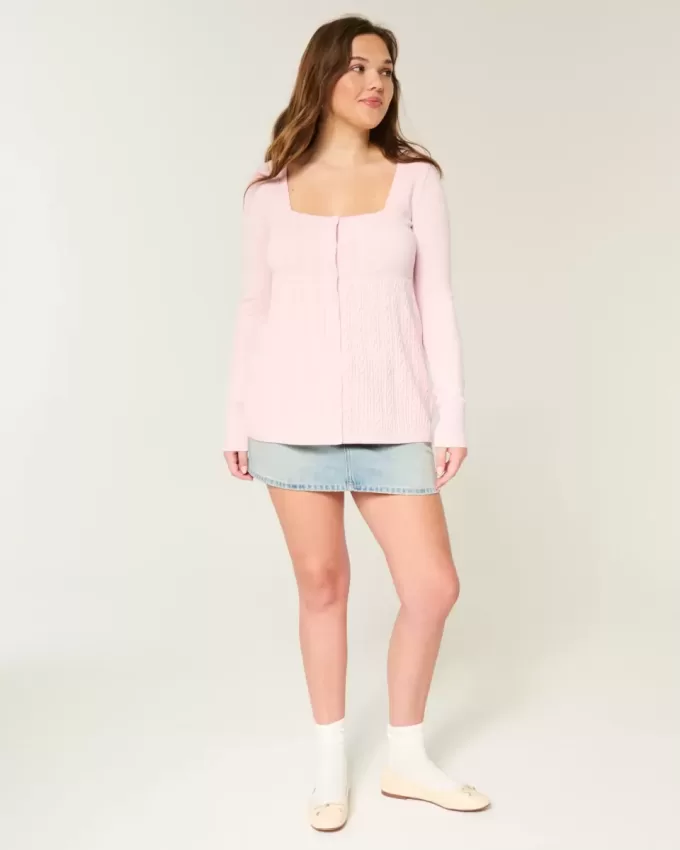 Langärmliger Babydoll-Pullover mit eckigem Ausschnitt Langärmliger Babydoll-Pullover mit eckigem Ausschnitt