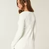 Langärmliger Babydoll-Pullover mit eckigem Ausschnitt Langärmliger Babydoll-Pullover mit eckigem Ausschnitt