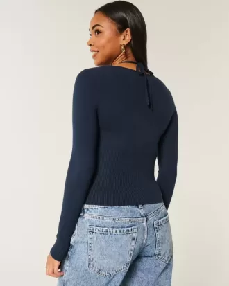 Langärmliger Neckholder-Pullover mit Bindeband