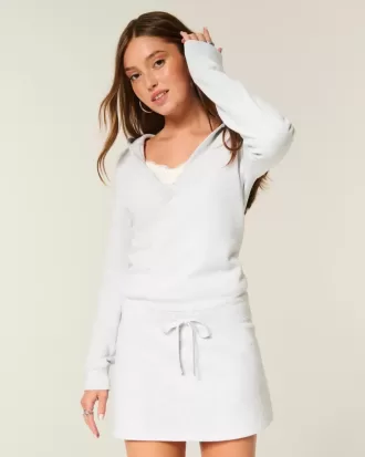 Langärmliges Fleecekleid mit Kapuze
