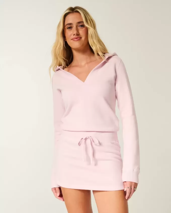 Langärmliges Fleecekleid mit Kapuze Langärmliges Fleecekleid mit Kapuze