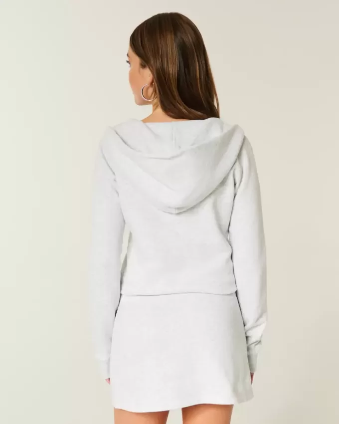 Langärmliges Fleecekleid mit Kapuze Langärmliges Fleecekleid mit Kapuze