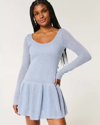 Langärmliges Mini-Skaterkleid im Häkelstil
