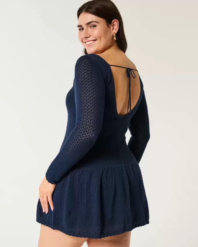 Langärmliges Mini-Skaterkleid im Häkelstil mit tiefer Taille Langärmliges Mini-Skaterkleid im Häkelstil mit tiefer Taille