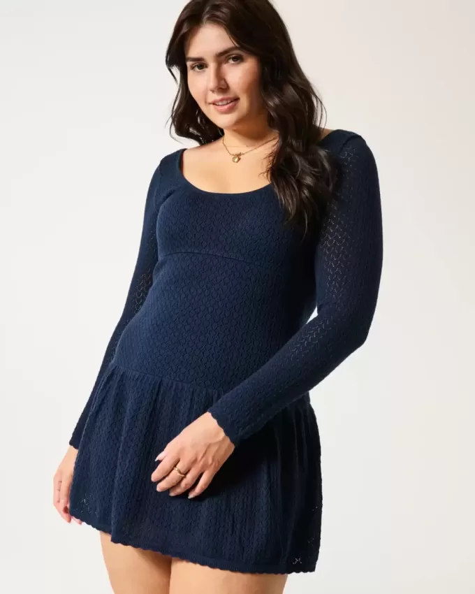 Langärmliges Mini-Skaterkleid im Häkelstil mit tiefer Taille Langärmliges Mini-Skaterkleid im Häkelstil mit tiefer Taille