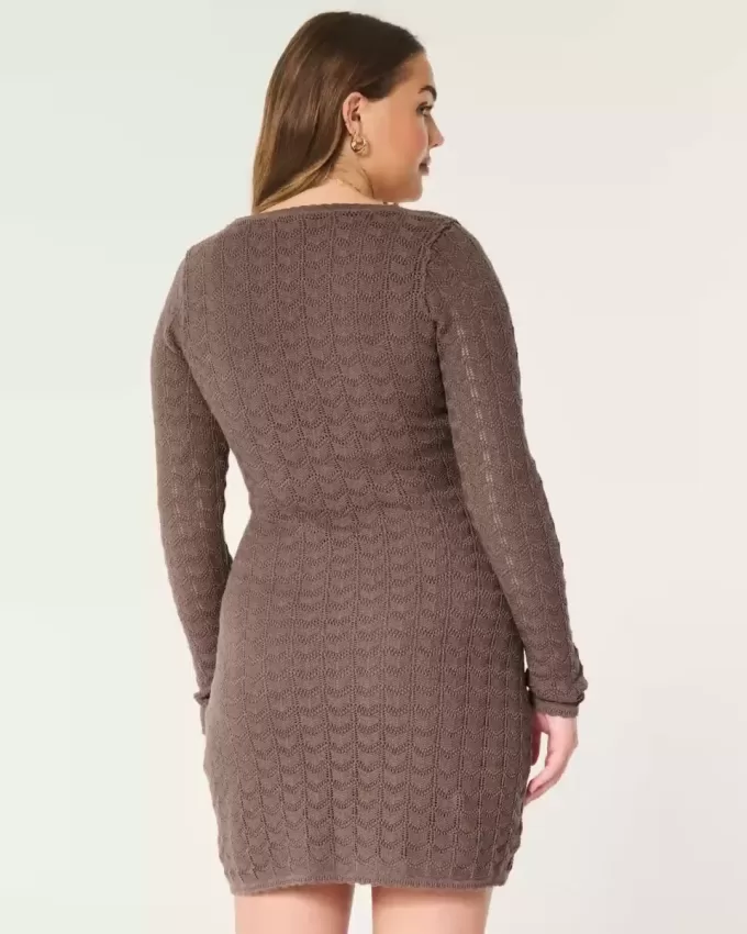 Langärmliges Minikleid im Häkelstil