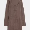 Langärmliges Minikleid im Häkelstil