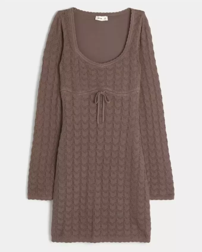 Langärmliges Minikleid im Häkelstil