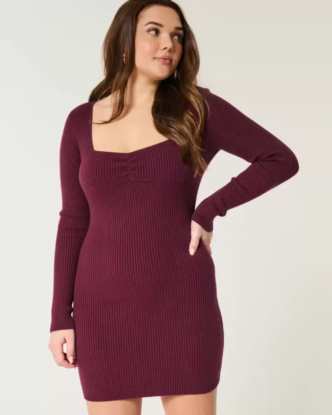 Langärmliges Pulloverkleid mit Cinch-Bust und offenem Rücken