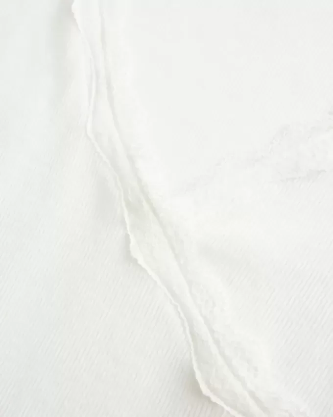 Langärmliges Wickeltop mit Spitzenbesatz Langärmliges Wickeltop mit Spitzenbesatz