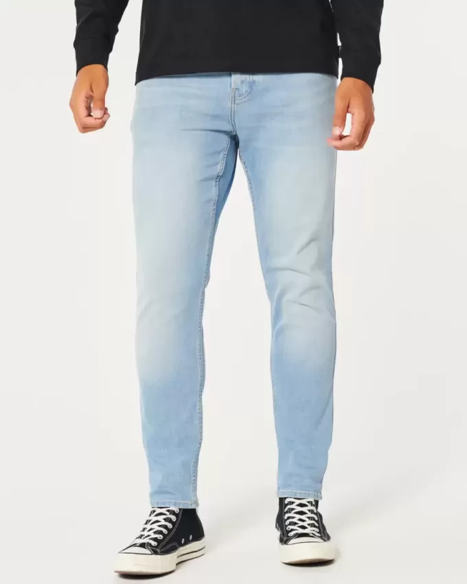 Leicht verwaschene, sportliche Skinny-Jeans