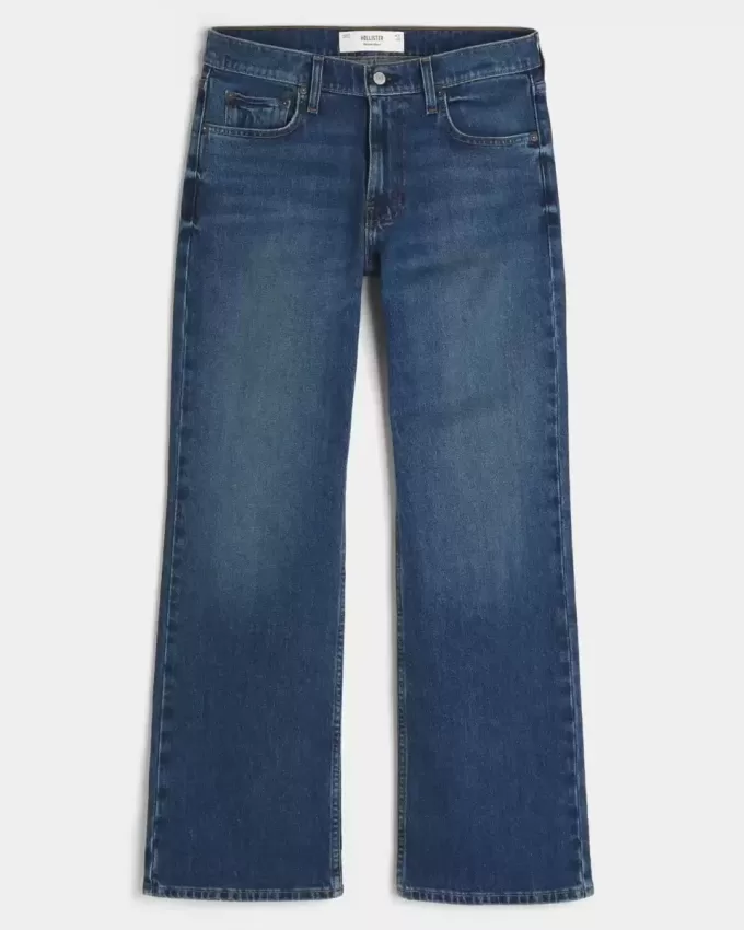 Lockere Bootcut-Jeans in dunkler Waschung Lockere Bootcut-Jeans in dunkler Waschung