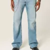 Lockere Bootcut-Jeans in mittlerer Waschung Lockere Bootcut-Jeans in mittlerer Waschung