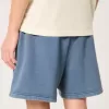 Lockere Fleece-Shorts bis zur Mitte des Oberschenkels Lockere Fleece-Shorts bis zur Mitte des Oberschenkels