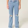 Lockere, gerade geschnittene Jeans mit niedrigem Bund und mittlerer Waschung Lockere, gerade geschnittene Jeans mit niedrigem Bund und mittlerer Waschung