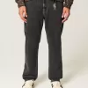 Lockere Painter-Jeans in verwaschenem Schwarz Lockere Painter-Jeans in verwaschenem Schwarz