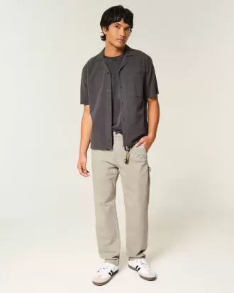 Lockere Painter-Jeans mit Stickerei