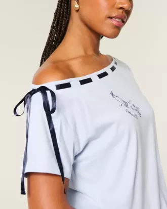 Lockeres, schulterfreies T-Shirt zum Binden