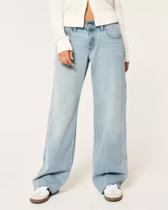 Low-Rise Baggy-Jeans mit bequemem Bund in heller Waschung