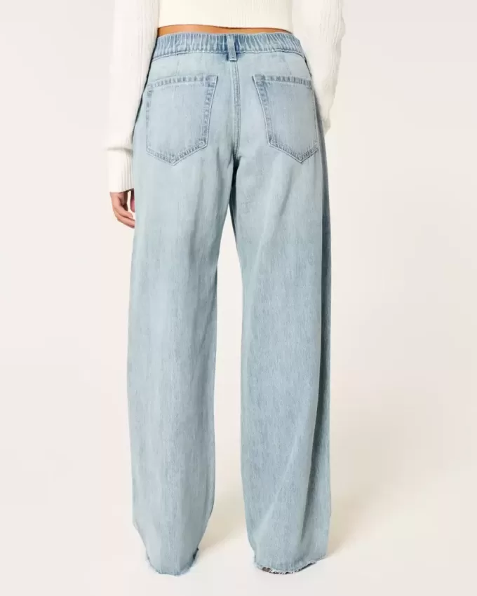 Low-Rise Baggy-Jeans mit bequemem Bund in heller Waschung Low-Rise Baggy-Jeans mit bequemem Bund in heller Waschung