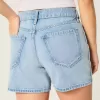 Low-Rise Baggy-Jeansshorts in mittlerer Waschung, 5″ Low-Rise Baggy-Jeansshorts in mittlerer Waschung, 5″