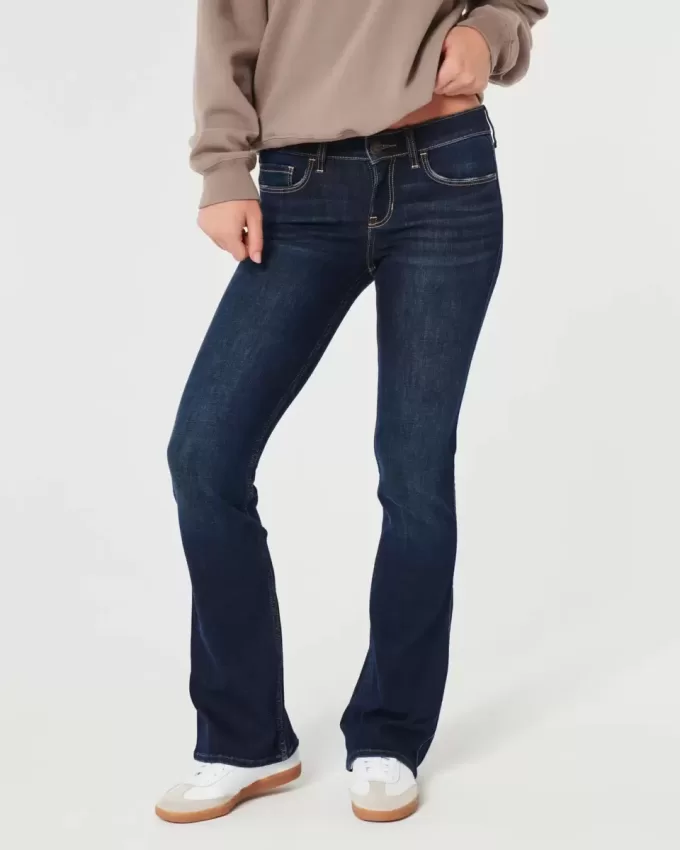 Low-Rise Boot-Jeans in dunkler Waschung Low-Rise Boot-Jeans in dunkler Waschung