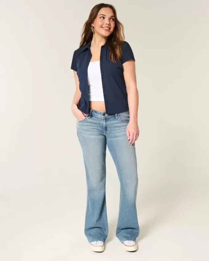 Low-Rise Bootcut-Jeans in mittlerer Waschung Low-Rise Bootcut-Jeans in mittlerer Waschung