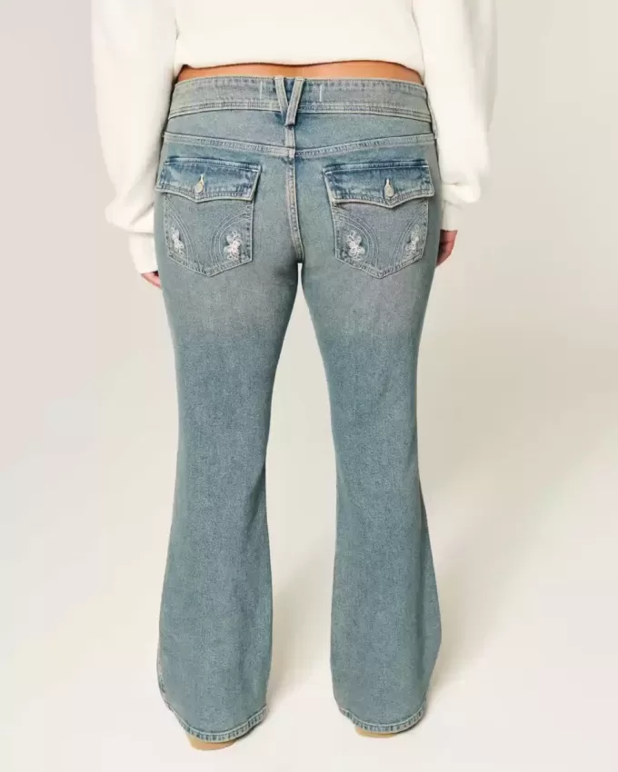 Low Rise Bootcut-Jeans mit Schmetterlingsstickerei in mittlerer Waschung Low Rise Bootcut-Jeans mit Schmetterlingsstickerei in mittlerer Waschung