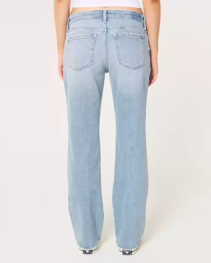 Low-Rise Distressed Relaxed Straight Jeans in mittlerer Waschung Low-Rise Distressed Relaxed Straight Jeans in mittlerer Waschung
