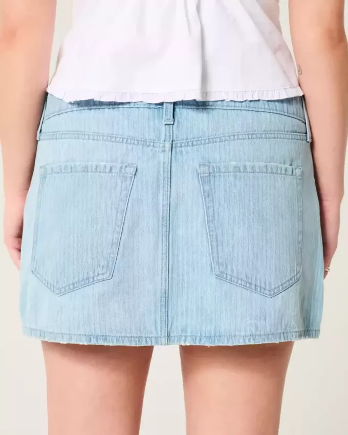 Low-Rise-Jeans-Mini-Skort mit Eisenbahnstreifen Low-Rise-Jeans-Mini-Skort mit Eisenbahnstreifen