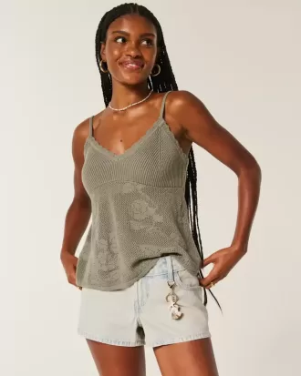Low-Rise-Mini-Shorts aus hell gewaschenem Denim
