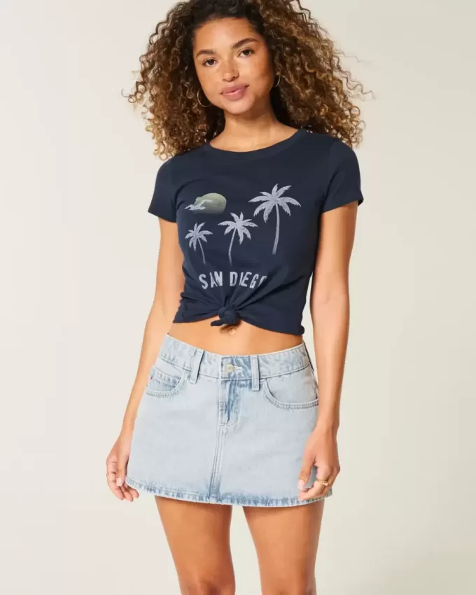 Low-Rise-Mini-Skort aus hell gewaschenem Denim Low-Rise-Mini-Skort aus hell gewaschenem Denim