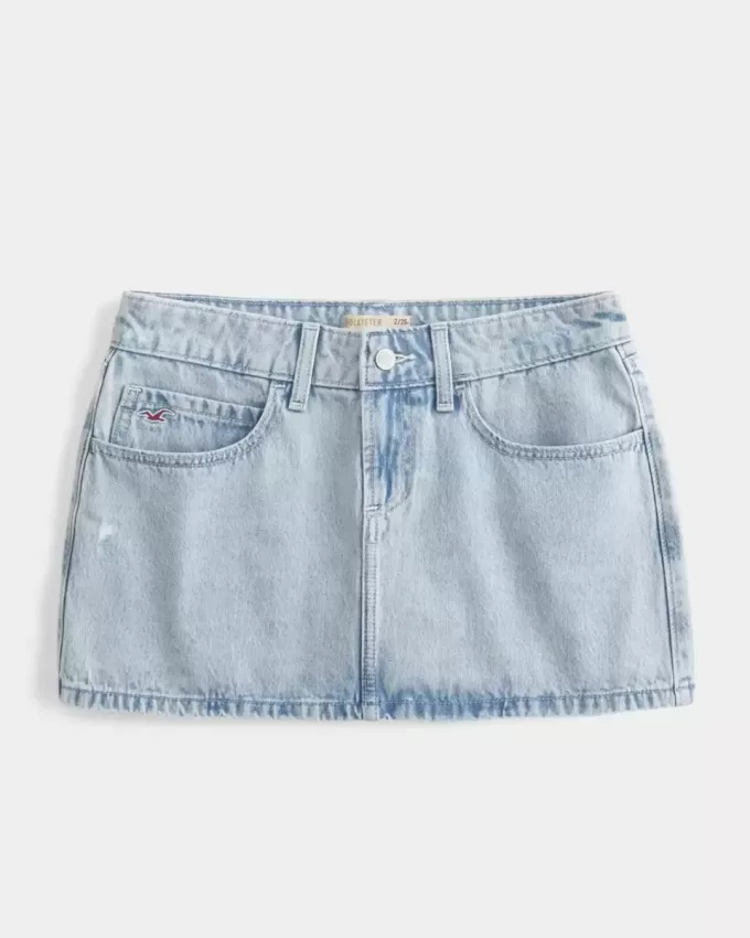 Low-Rise-Mini-Skort aus hell gewaschenem Denim Low-Rise-Mini-Skort aus hell gewaschenem Denim