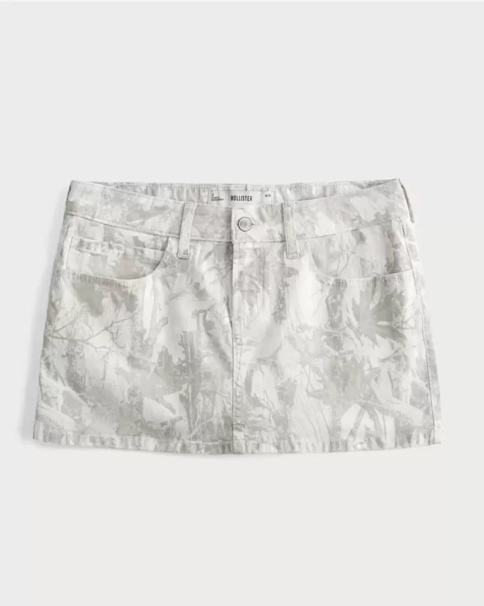 Low-Rise-Mini-Skort aus Twill mit Camouflage-Muster Low-Rise-Mini-Skort aus Twill mit Camouflage-Muster
