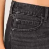 Low-Rise-Mini-Skort aus verwaschenem schwarzem Denim Low-Rise-Mini-Skort aus verwaschenem schwarzem Denim