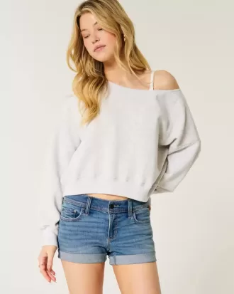 Low-Rise-Shortie-Shorts aus Denim in mittlerer Waschung
