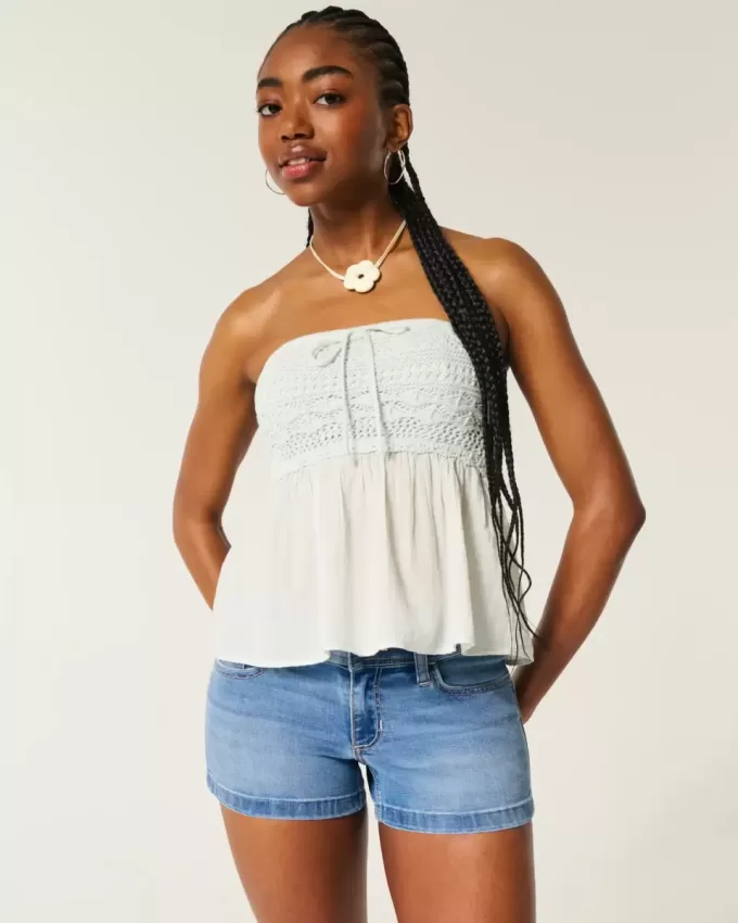 Low-Rise-Shortie-Shorts aus Denim in mittlerer Waschung Low-Rise-Shortie-Shorts aus Denim in mittlerer Waschung
