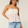Low-Rise-Shortie-Shorts aus hell gewaschenem Denim mit Blumenstickerei Low-Rise-Shortie-Shorts aus hell gewaschenem Denim mit Blumenstickerei