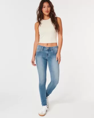 Low-Rise Super Skinny Jeans mit mittlerer Waschung