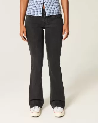 Low-Rise verwaschene schwarze Bootcut-Jeans