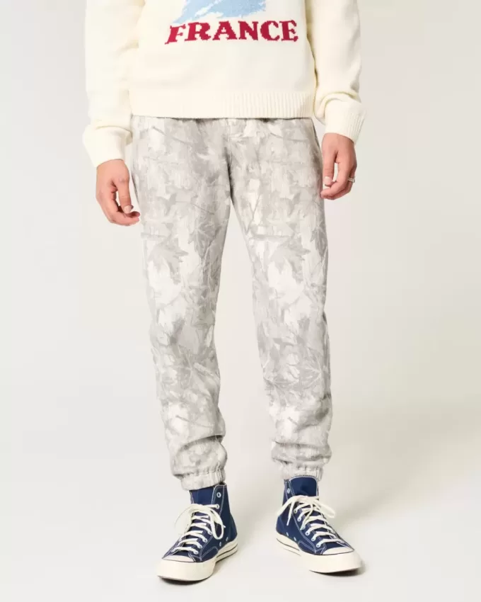 Lässige Fleece-Jogginghose mit Camouflage-Muster Lässige Fleece-Jogginghose mit Camouflage-Muster