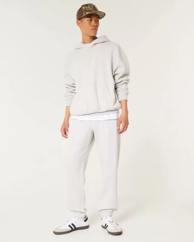 Lässige Fleece-Jogginghose mit Logo Lässige Fleece-Jogginghose mit Logo