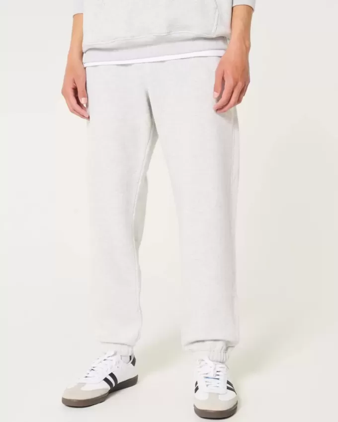 Lässige Fleece-Jogginghose mit Logo Lässige Fleece-Jogginghose mit Logo