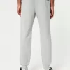 Lässige Fleece-Jogginghose mit Logo Lässige Fleece-Jogginghose mit Logo