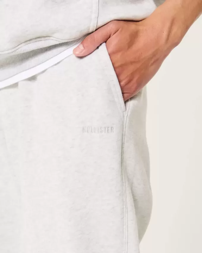 Lässige Fleece-Jogginghose mit Logo Lässige Fleece-Jogginghose mit Logo