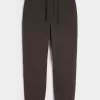 Lässige Fleece-Jogginghose mit Logo Lässige Fleece-Jogginghose mit Logo