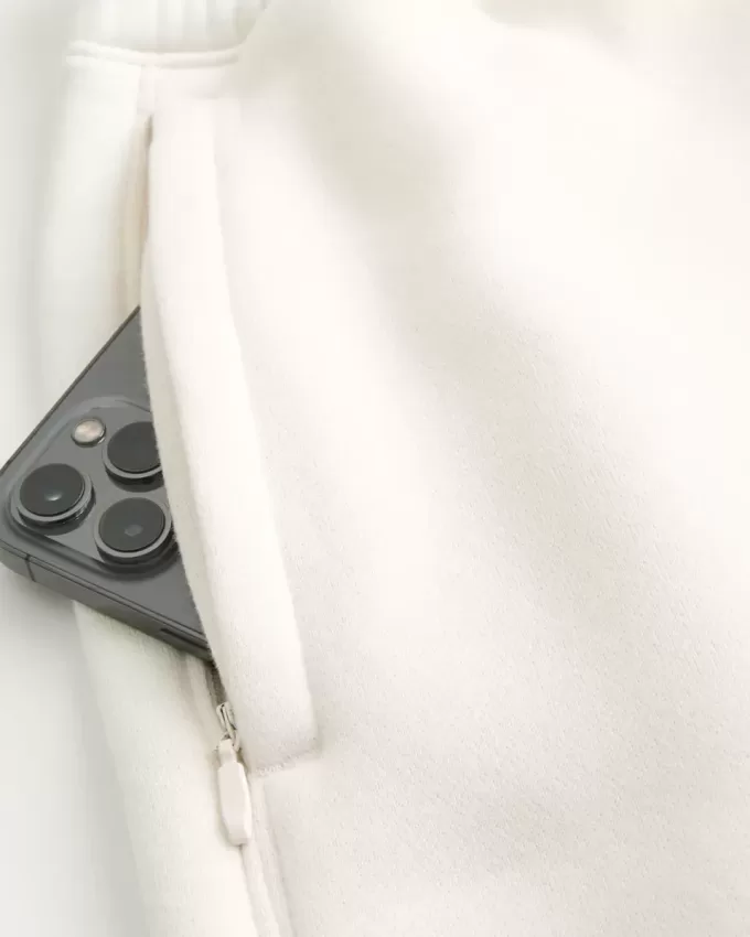 Lässige Fleece-Jogginghose mit McLaren-Grafik Lässige Fleece-Jogginghose mit McLaren-Grafik